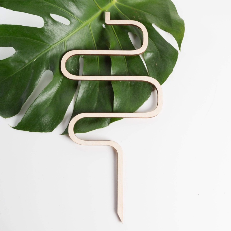 18 Pine Squiggle Trellis