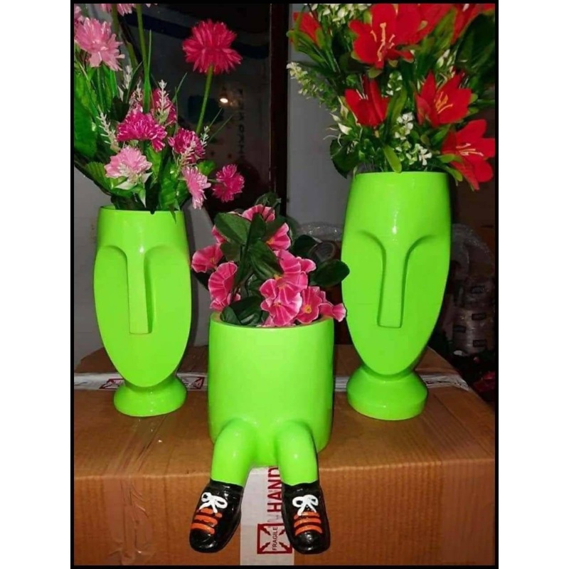 Easter Pair With Hanging Shoes