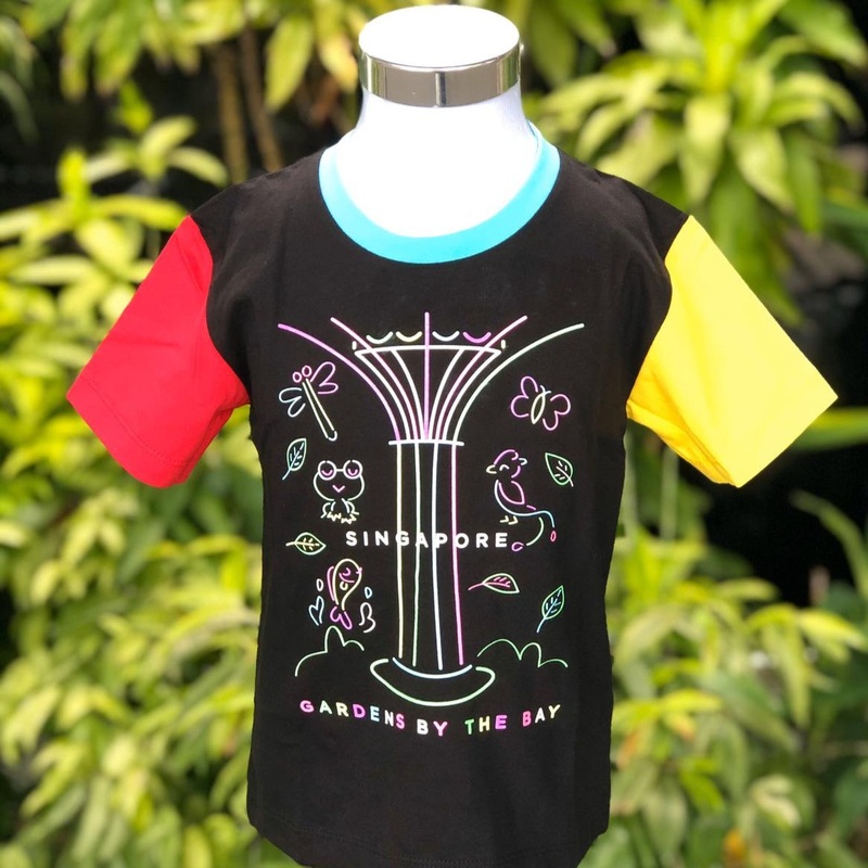 Mcka Neon Supertree with Fauna Glow Kids T-Shirt (Black)