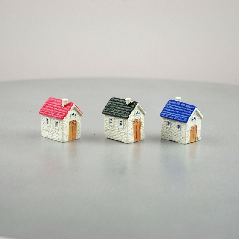 Brick House|red|black|blue