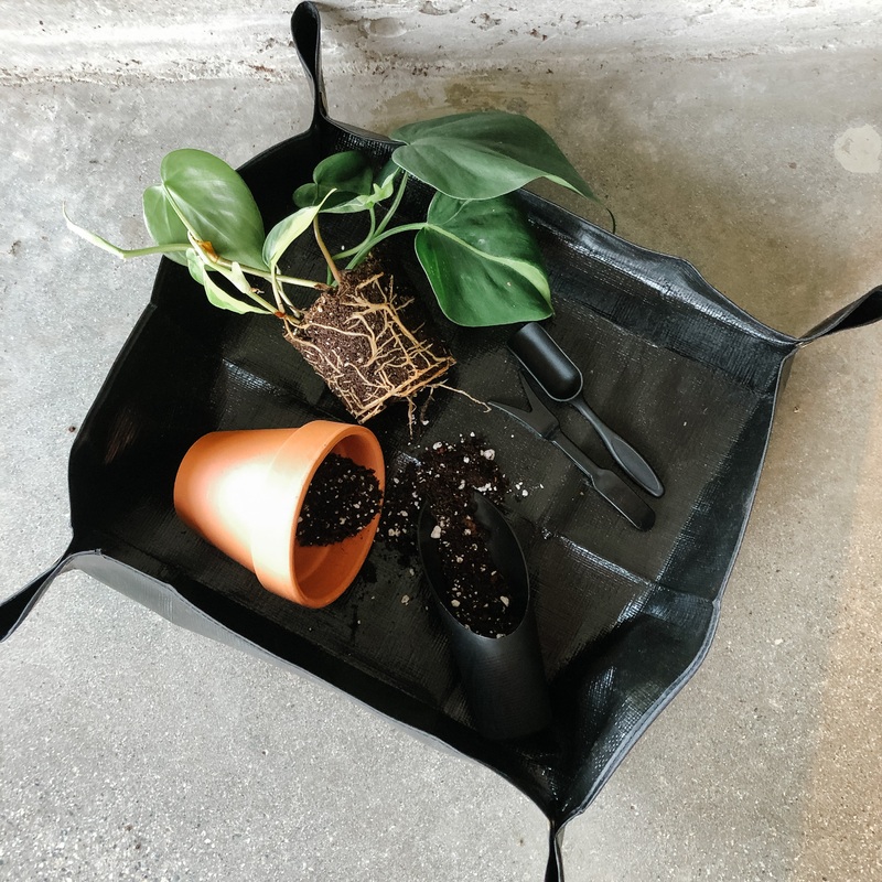 Repotting Tarp|Medium|Large|Black