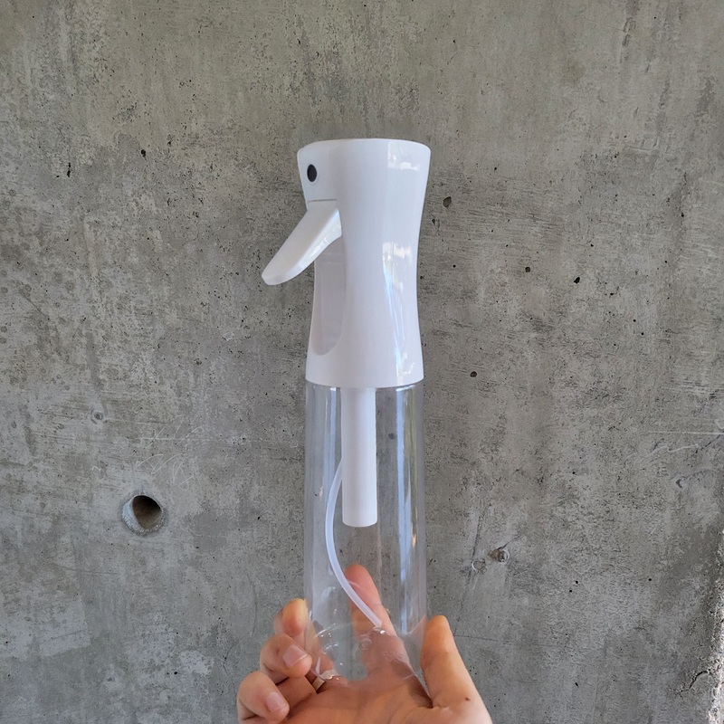 White Continuous Spray Bottle