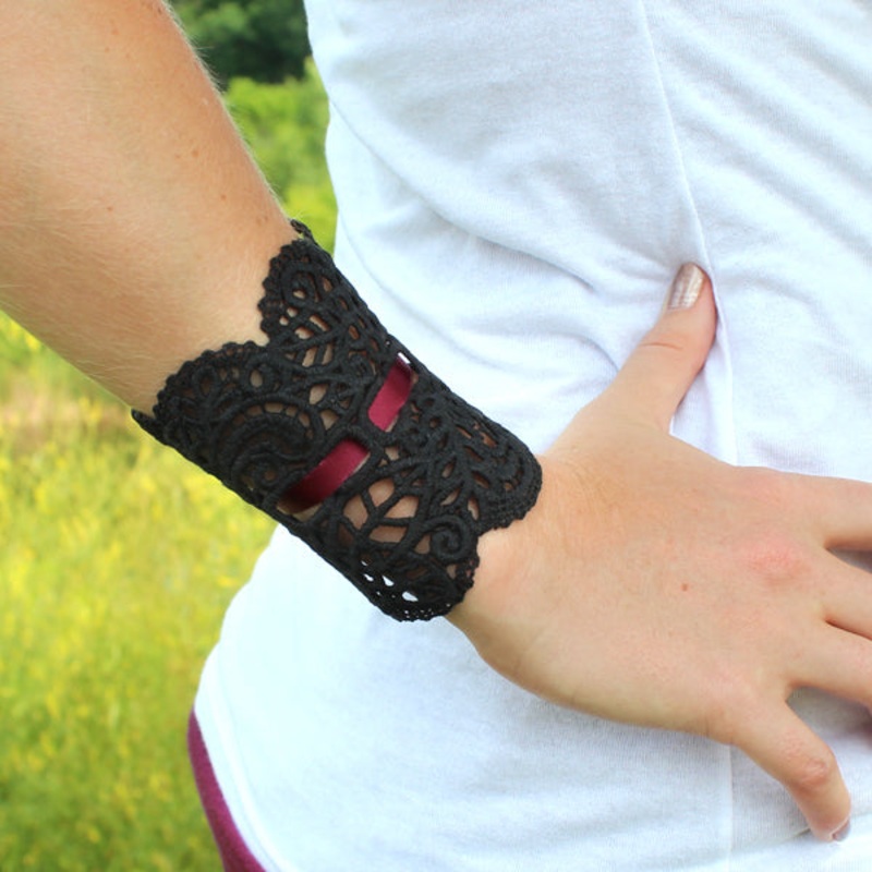 Ribbon Weave Cuff (Lace)|3.78″ x 6.85″ / 96mm x 174mm