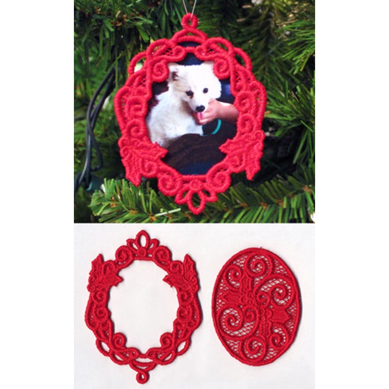 Holly Wreath Photo Ornament (Lace)