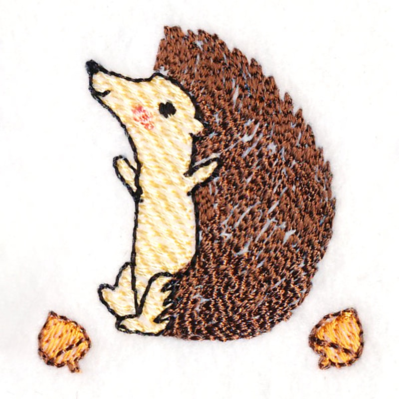 Playful Woodland Hedgehog|1.69″ x 1.57″ / 43mm x 40mm