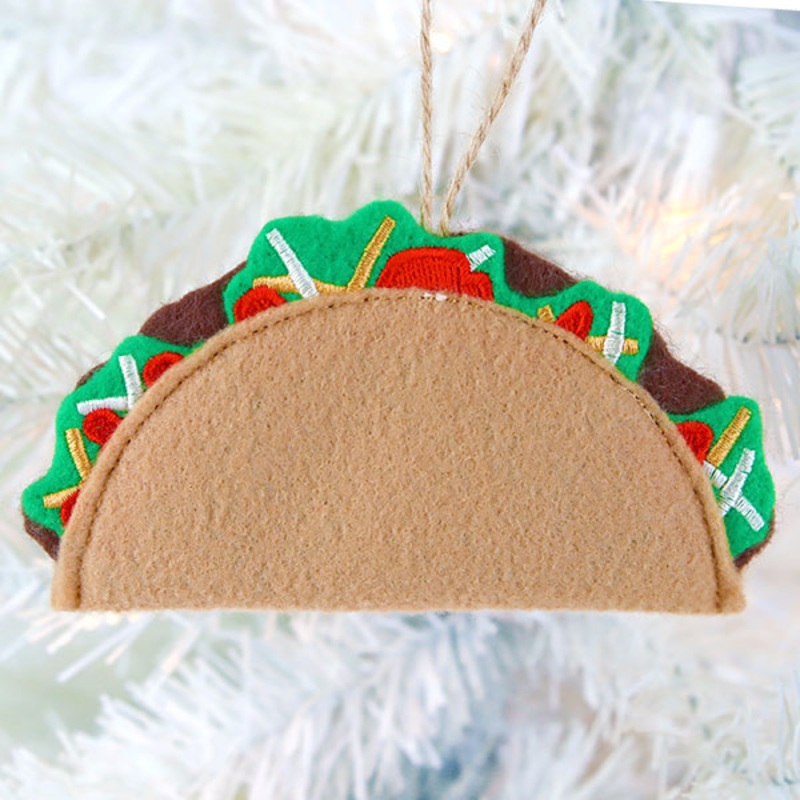 Let’s Taco About Christmas Ornament (In-the-Hoop)