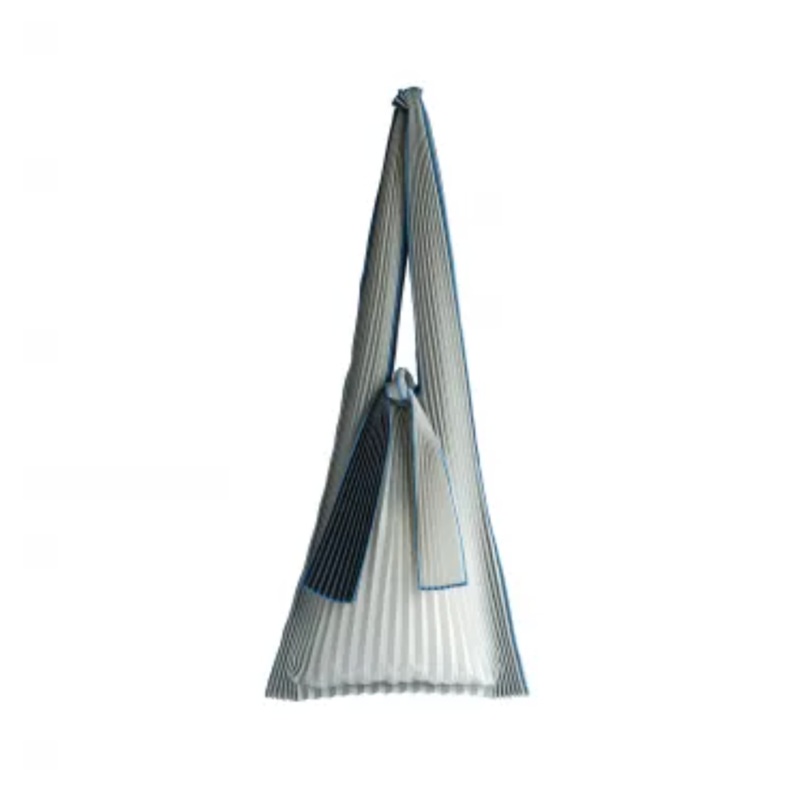 Pleco Pleated Tote Bag in Snow White/Grey