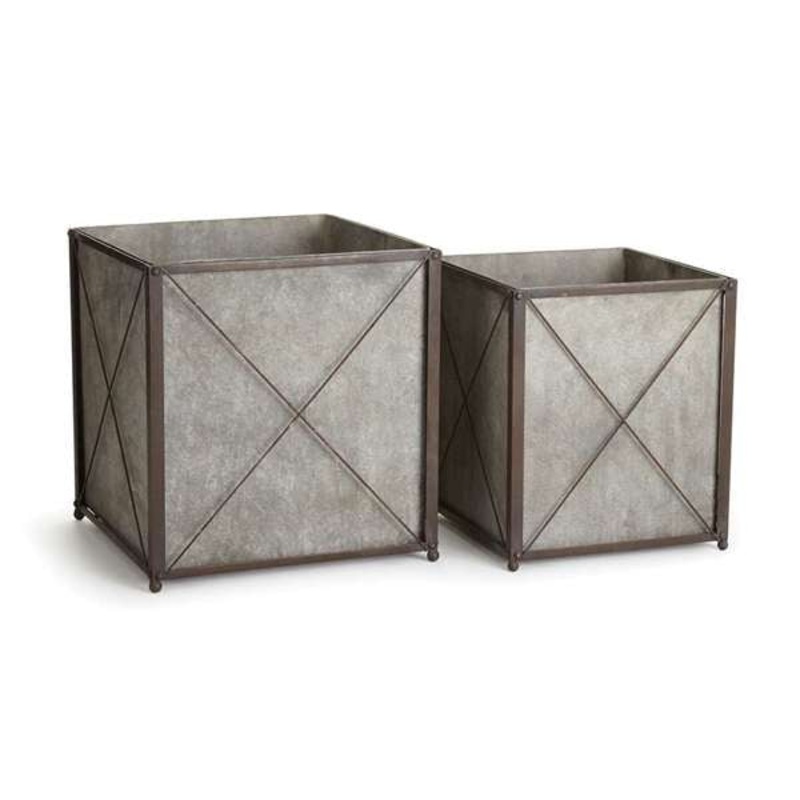 Iron Planters – Set of 2|20 x 20 x 20.5;16 x 16 x 18