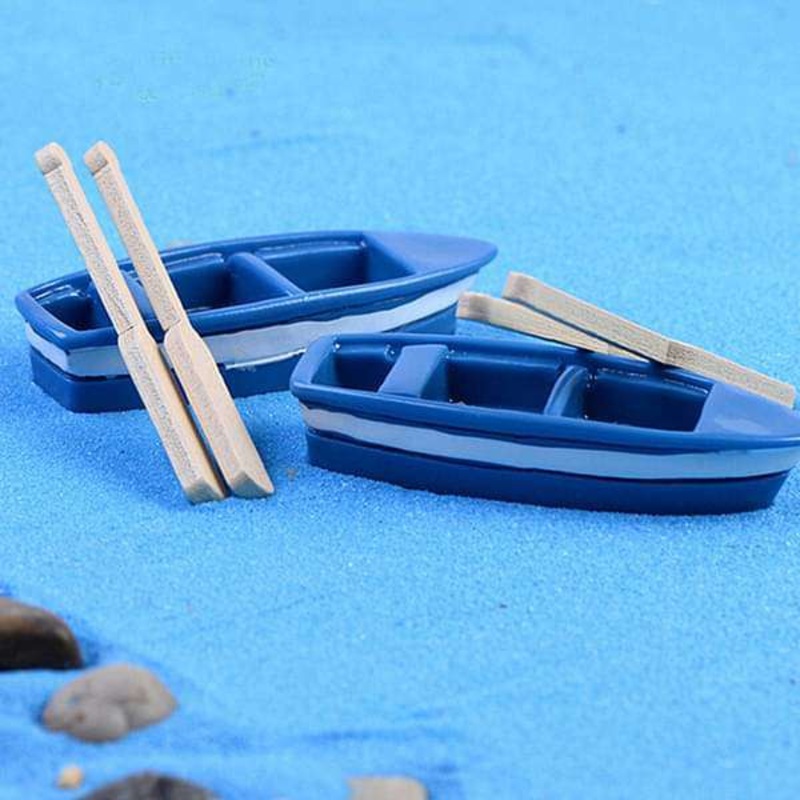 Boat with oars plastic miniature garden toys – 1 Set