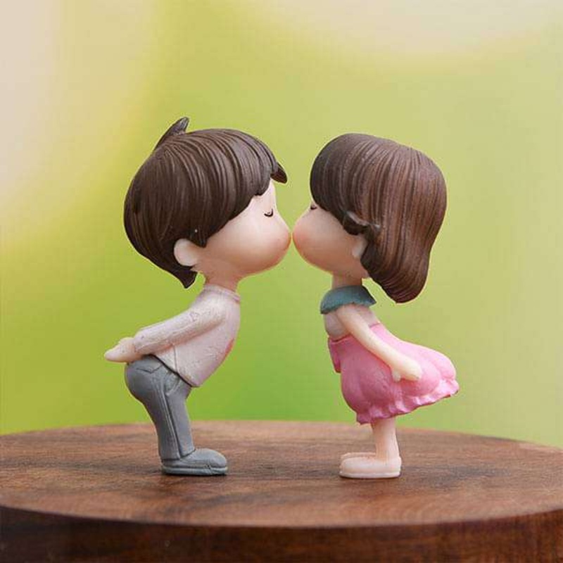 Love couple plastic miniature garden toys – 1 Pair