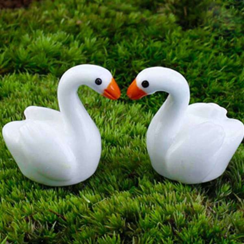 Swan plastic miniature garden toys – 1 Pair