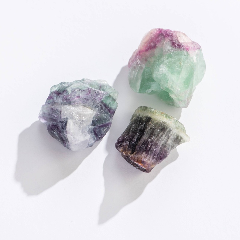 Rough Rainbow Fluorite Crystals – 36 pcs, 1-2
