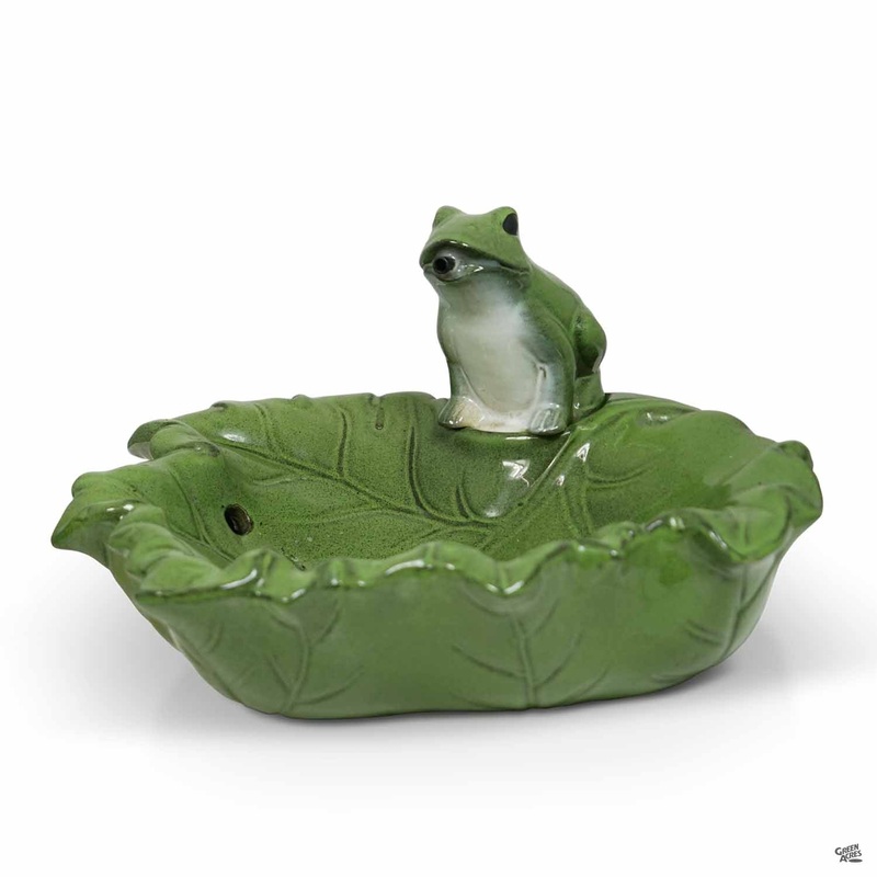 Frog On Lily Pad Fountain|15.25″ x 8″