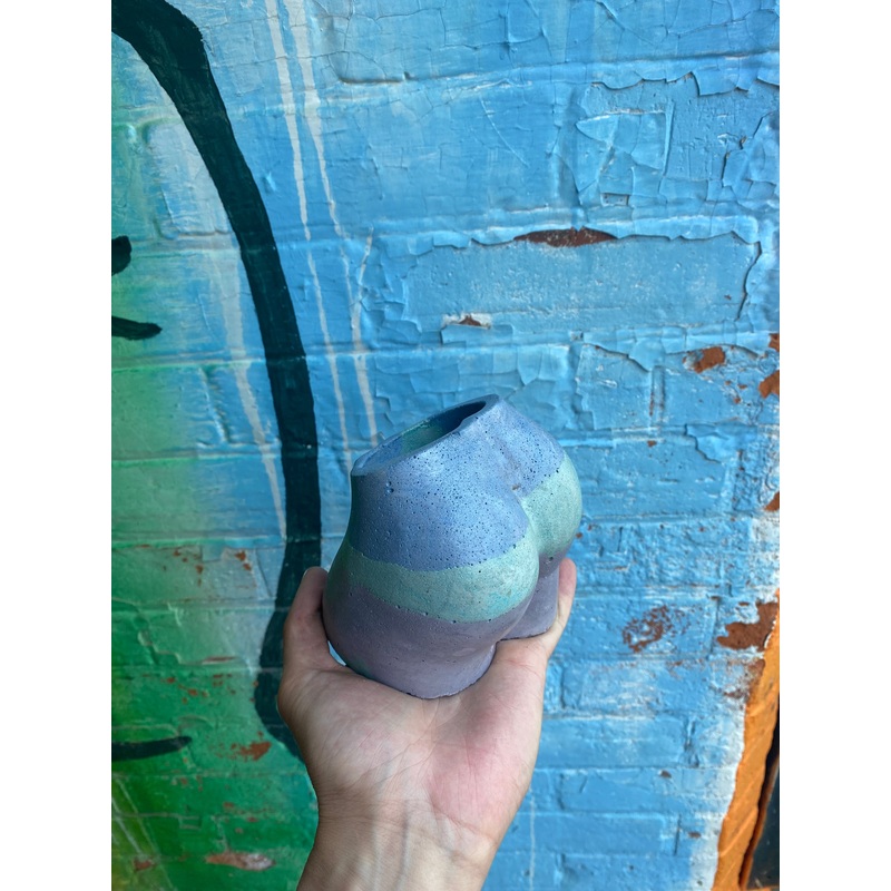 2.5 Concrete Butt Pot Blue/Teal/Purple