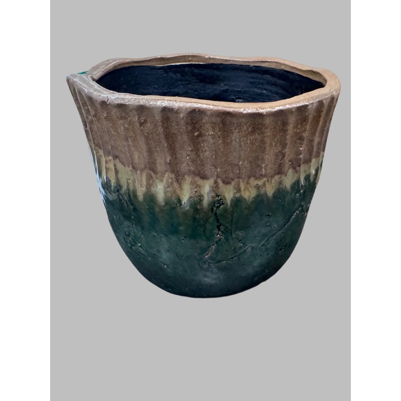 Primative glazed pot|19 x 16.5|16 x 13.5