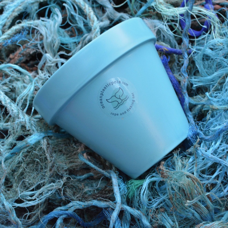 Ocean Plastic Pot & Saucer in Blue – 13cm