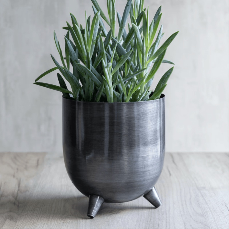 Farringdon Plant Pot on Feet|18cm|Black