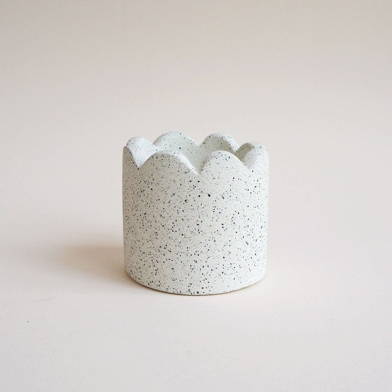 White Scalloped Pot|6cm